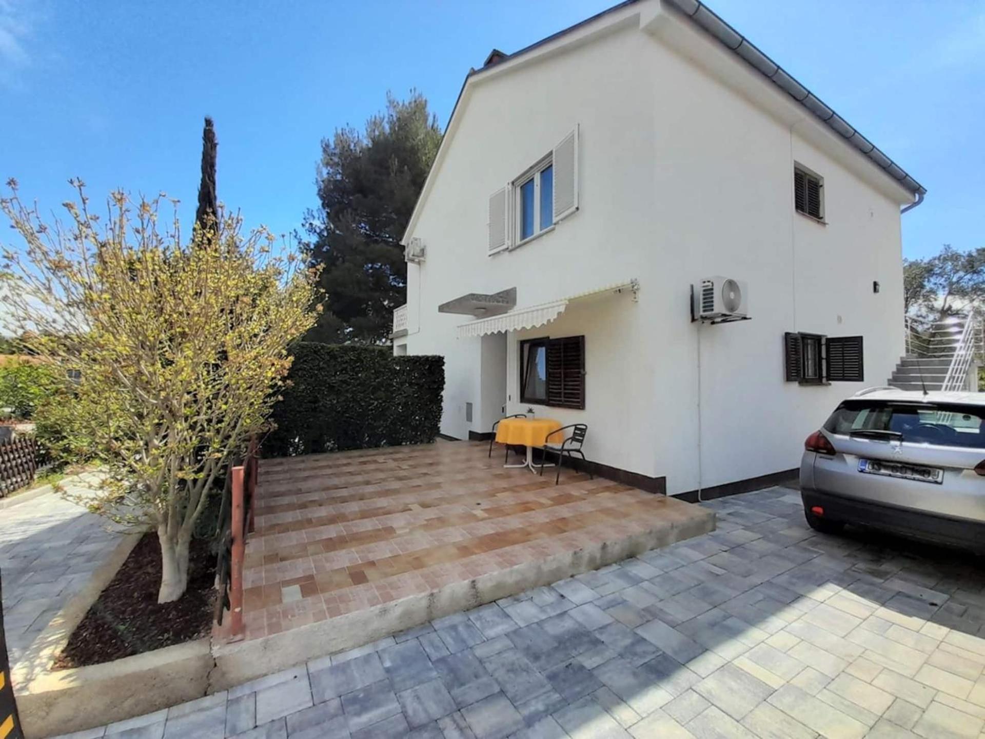Lovely Studio Malina Close To The Beach Krk Town Exterior photo